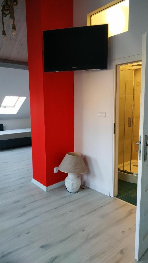Apartament Witkacego Czerwony Slupsk Bagian luar foto
