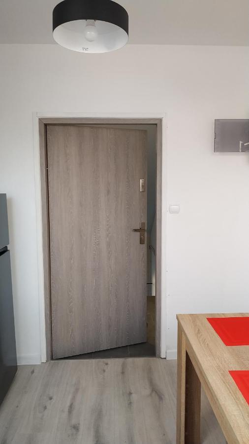 Apartament Witkacego Czerwony Slupsk Bagian luar foto